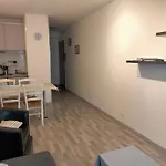 Apartament A 100m Avec Balcon Et Commodites, - Fr-1-331-61