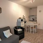 Apartament A 100m Avec Balcon Et Commodites, - Fr-1-331-61 Les Sables-dʼOlonne
