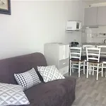 Apartament A 100m Avec Balcon Et Commodites, - Fr-1-331-61 *