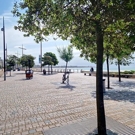 A 100m Avec Balcon Et Commodites, - Fr-1-331-61 Les Sables-dʼOlonne