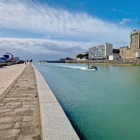 A 100m Avec Balcon Et Commodites, - Fr-1-331-61 Daire