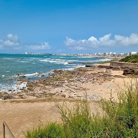 A 100m Avec Balcon Et Commodites, - Fr-1-331-61 Apartamento *