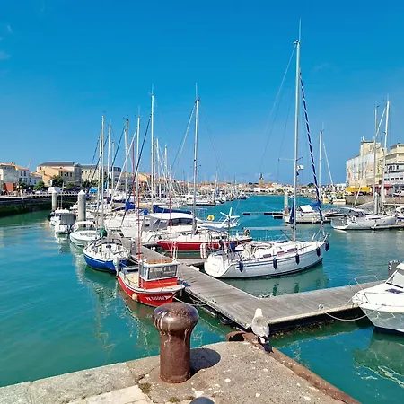 A 100m Avec Balcon Et Commodites, - Fr-1-331-61